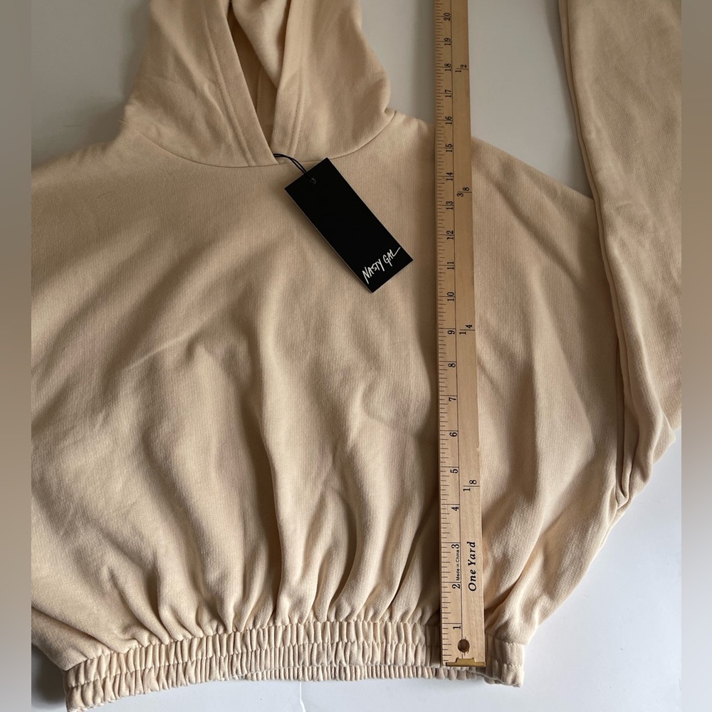 Cropped Cream Hoodie By‎ Nastygal 0 - Picture 8 of 8